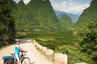 Aventure à vélo : Paysages et minorités du Sud de la Chine
