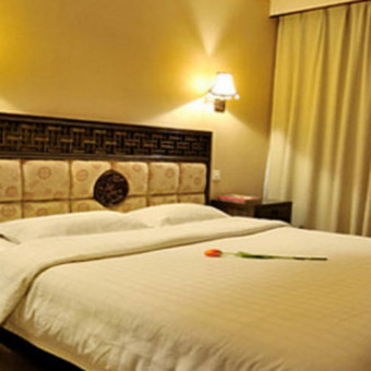 Riverside Hotel