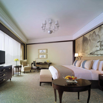 Shangri La Hotel