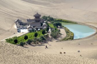 Dunhuang - 敦煌