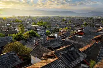 Self Driving - Du Népal vers le Laos, en passant par le Tibet et le Yunnan – Image 5