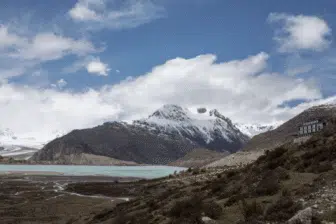 Entre Ciel et Terre : Pèlerinage sur les Hauts Plateaux Tibétains – Image 6