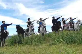 Randonnée à cheval au Sichuan : des Sommets aux Prairies – Image 13