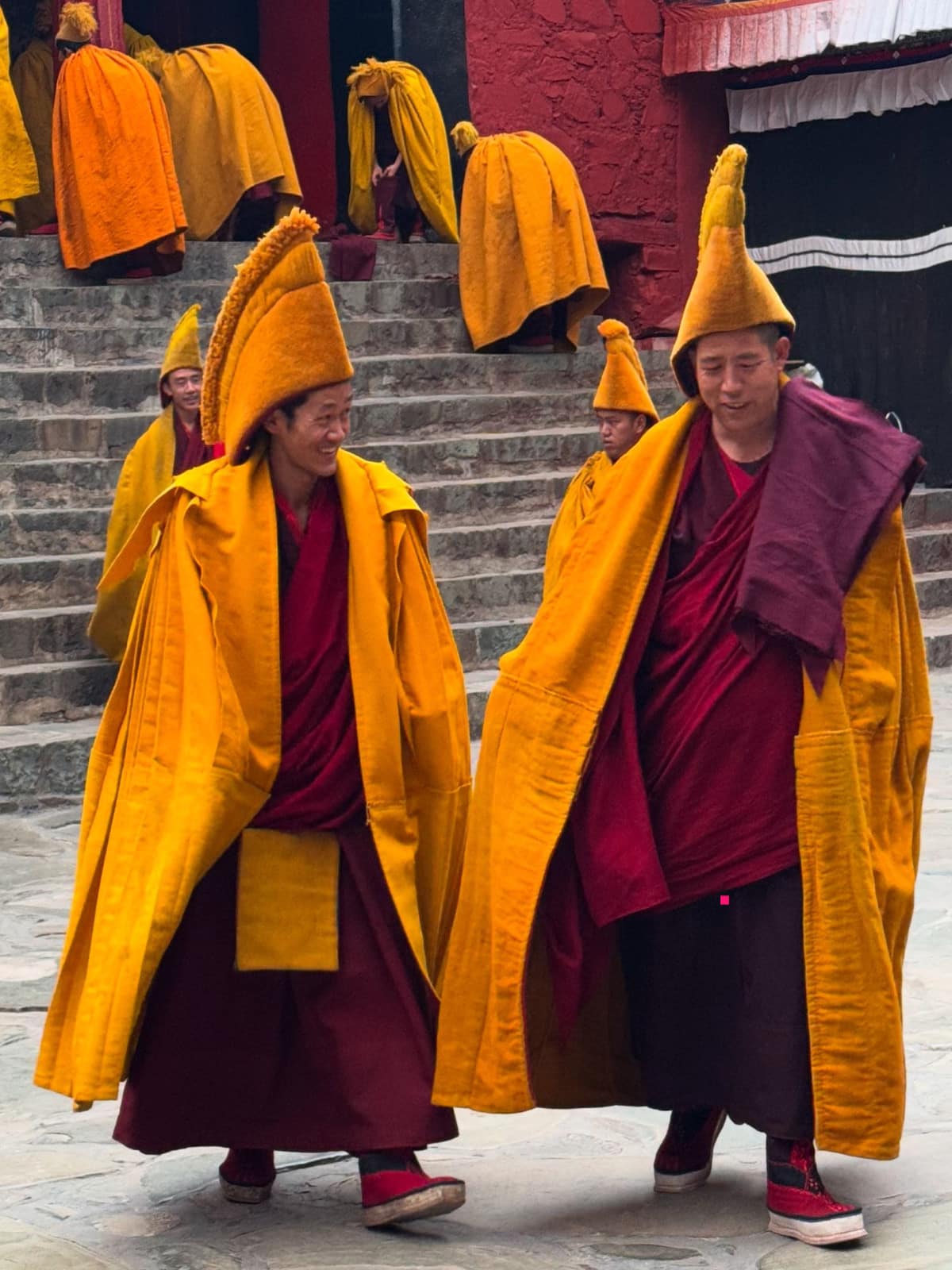 Christian, Antoinette et Julie – Circuit Tibet avec Everest, train du toit du monde, Xi’an et Pékin – Avril 2025