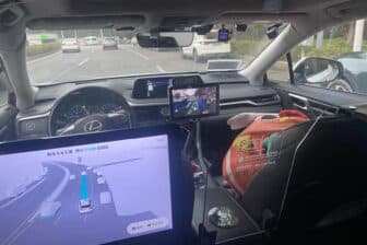 Une journée à Shanghai entre IA, robotaxis et gratte‑ciel futuristes
